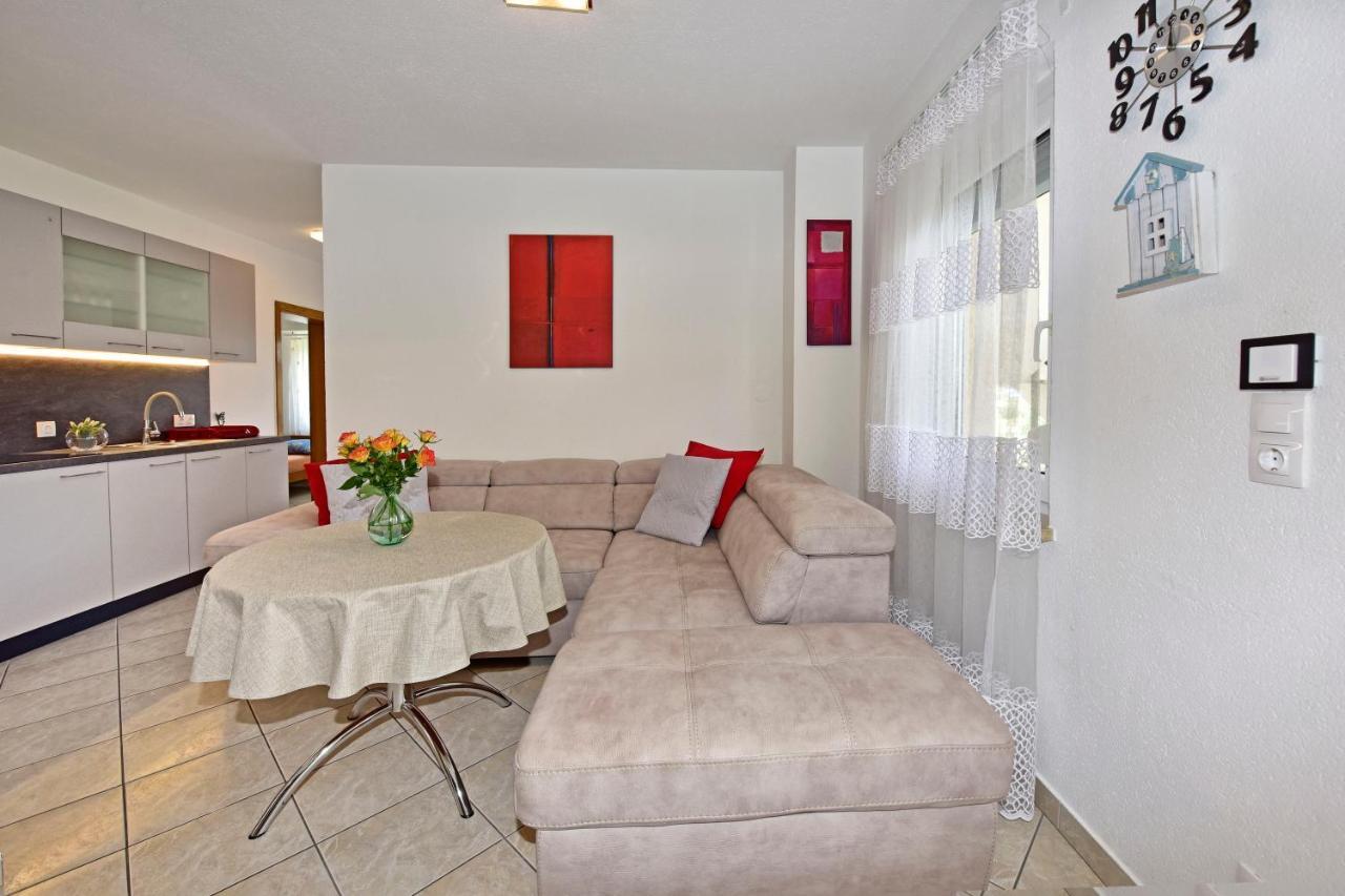 פורץ Apartments Elin Sofia מראה חיצוני תמונה