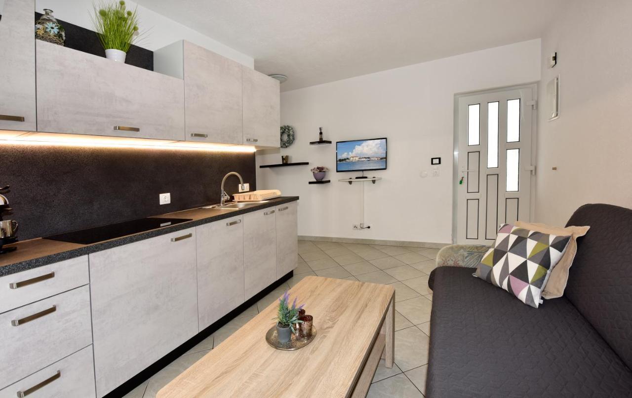 פורץ Apartments Elin Sofia מראה חיצוני תמונה