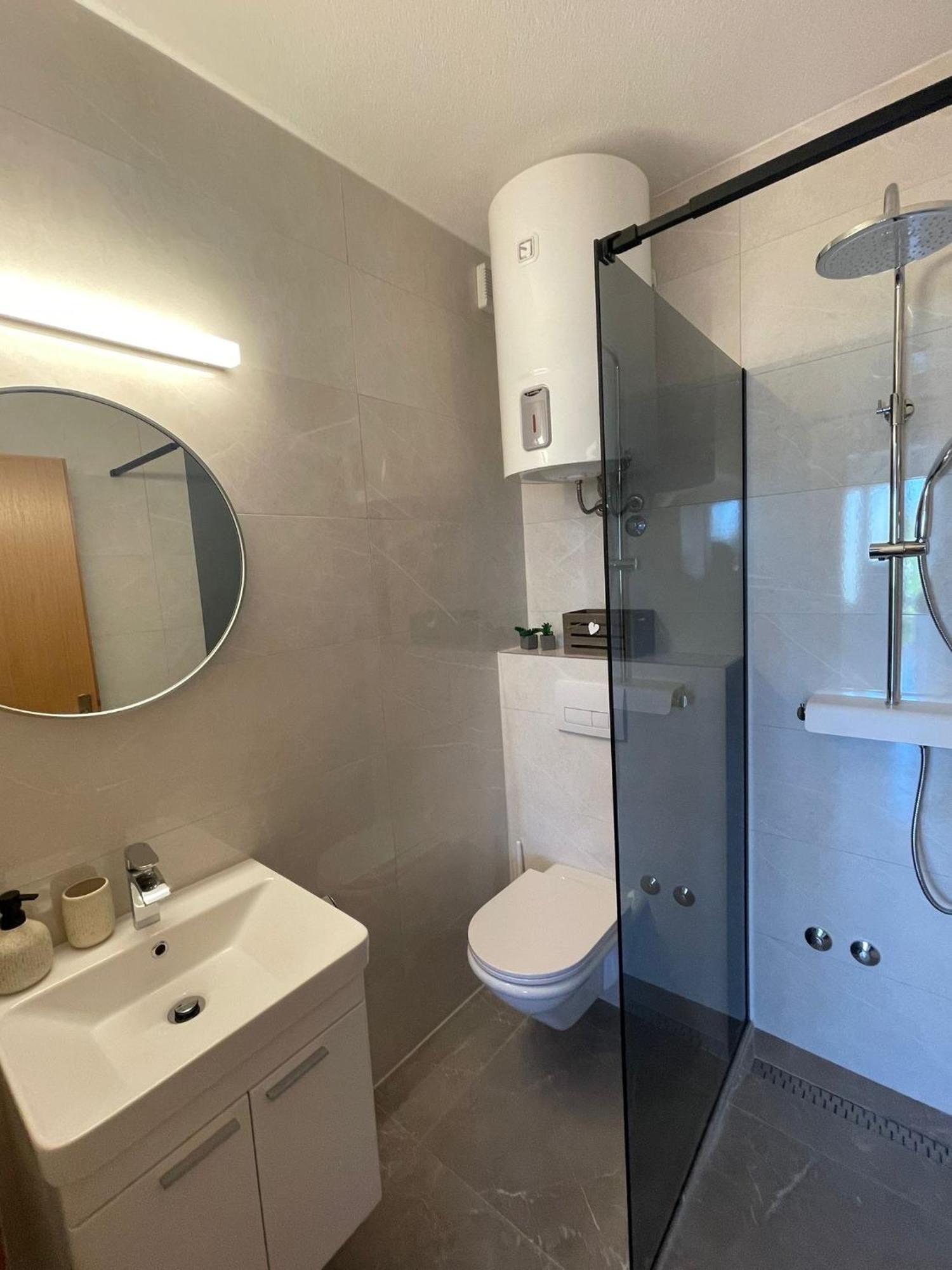 פורץ Apartments Elin Sofia מראה חיצוני תמונה